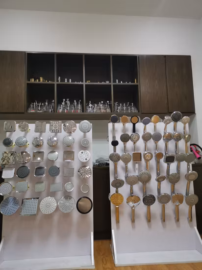 Artículos sanitarios Accesorios de baño Grifo de ducha Grifo de ducha/Juego de ducha/Cabezal de ducha/Ducha